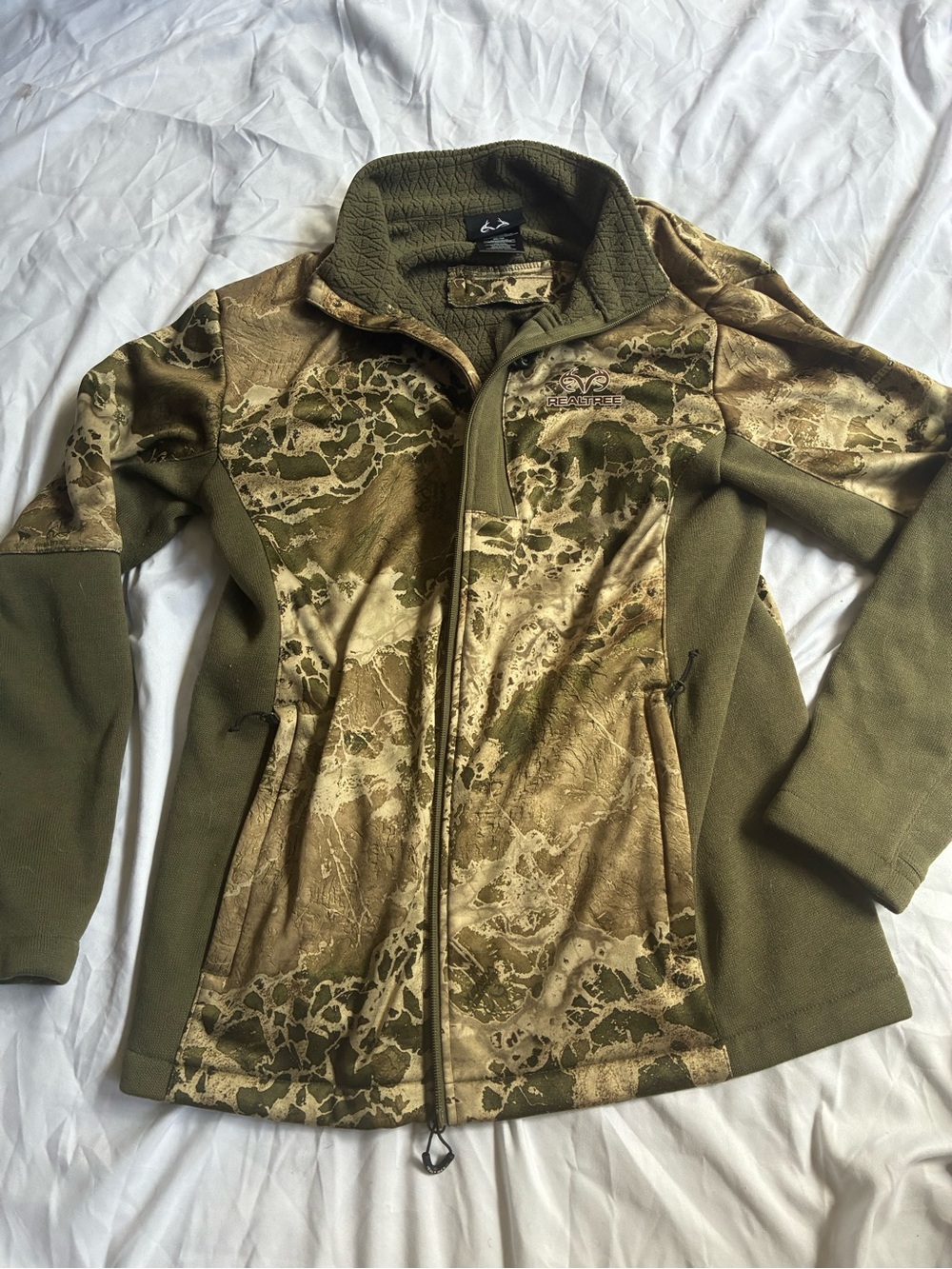Realtree Women’s Medium Fleece Lined Camo Jacket